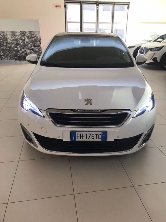 PEUGEOT 308 PureTech Turbo 130 S&S Allure