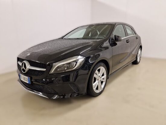 MERCEDES-BENZ A 180 D Sport