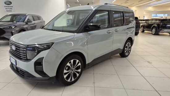 FORD Tourneo Courier 1.0 EcoBoost Titanium